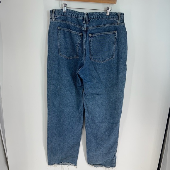 Good American High Rise Wide Leg Raw Hem Denim Jeans - Picture 3 of 4